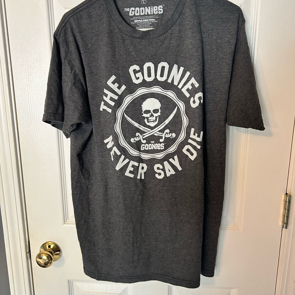 Ripple Junction The Goonies 'Never Say Die' Charcoal Graphic Tee